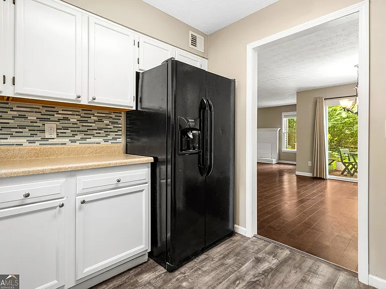 651 Stratford Green Way — Photo 7