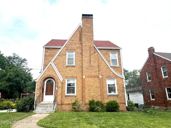 111 E Circle Dr, Jefferson City, MO 65109