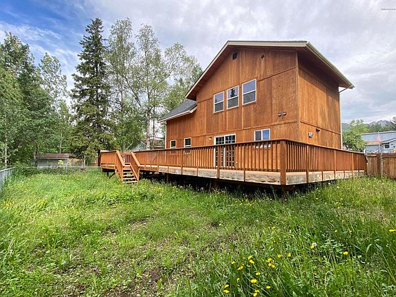 5th image of 11406 Borealis St