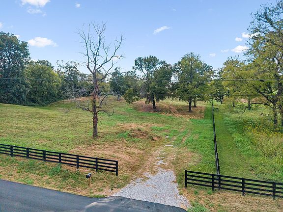 3rd image of 1025 Tulloss Rd