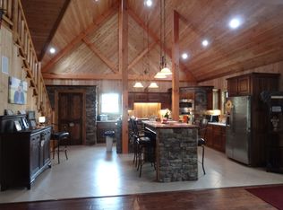 328 Lakewood Way, Albany, KY 42602