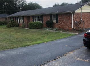 400 Balcome Blvd, Simpsonville, SC 29681