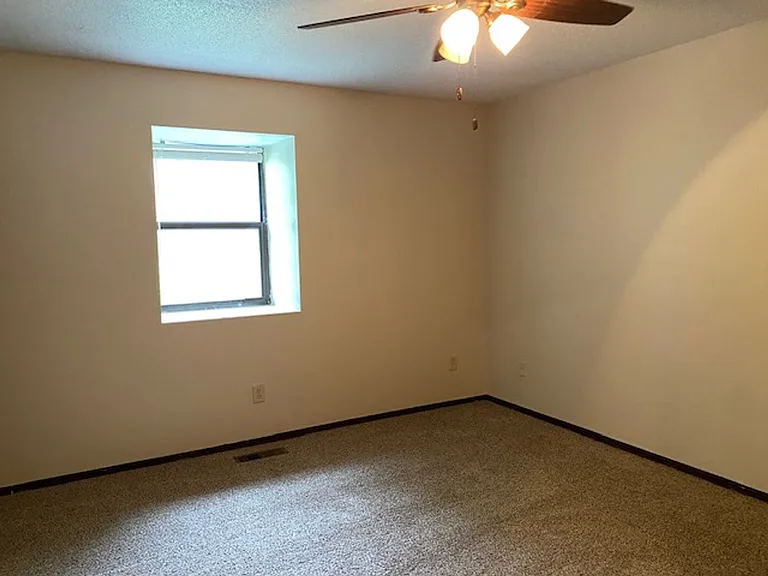 151 S Aurora St — Photo 6