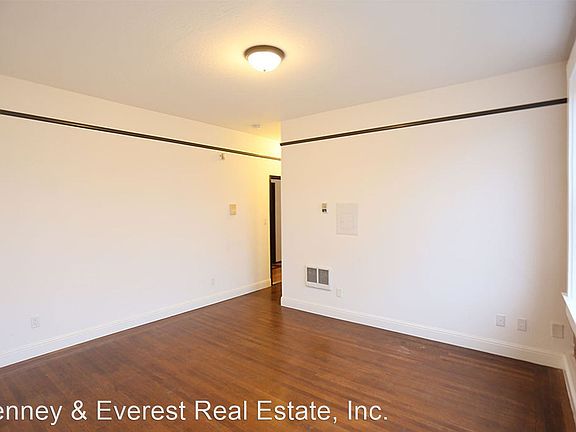 2nd image of 3164 22nd St APT 12
