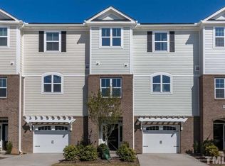 Gathering Park Cir #17, Cary, NC 27519