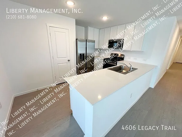 4606 Legacy Point — Photo 17