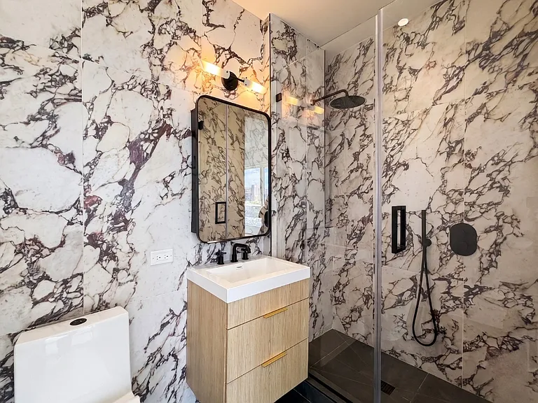 11-14 35th Ave #720 — Photo 12