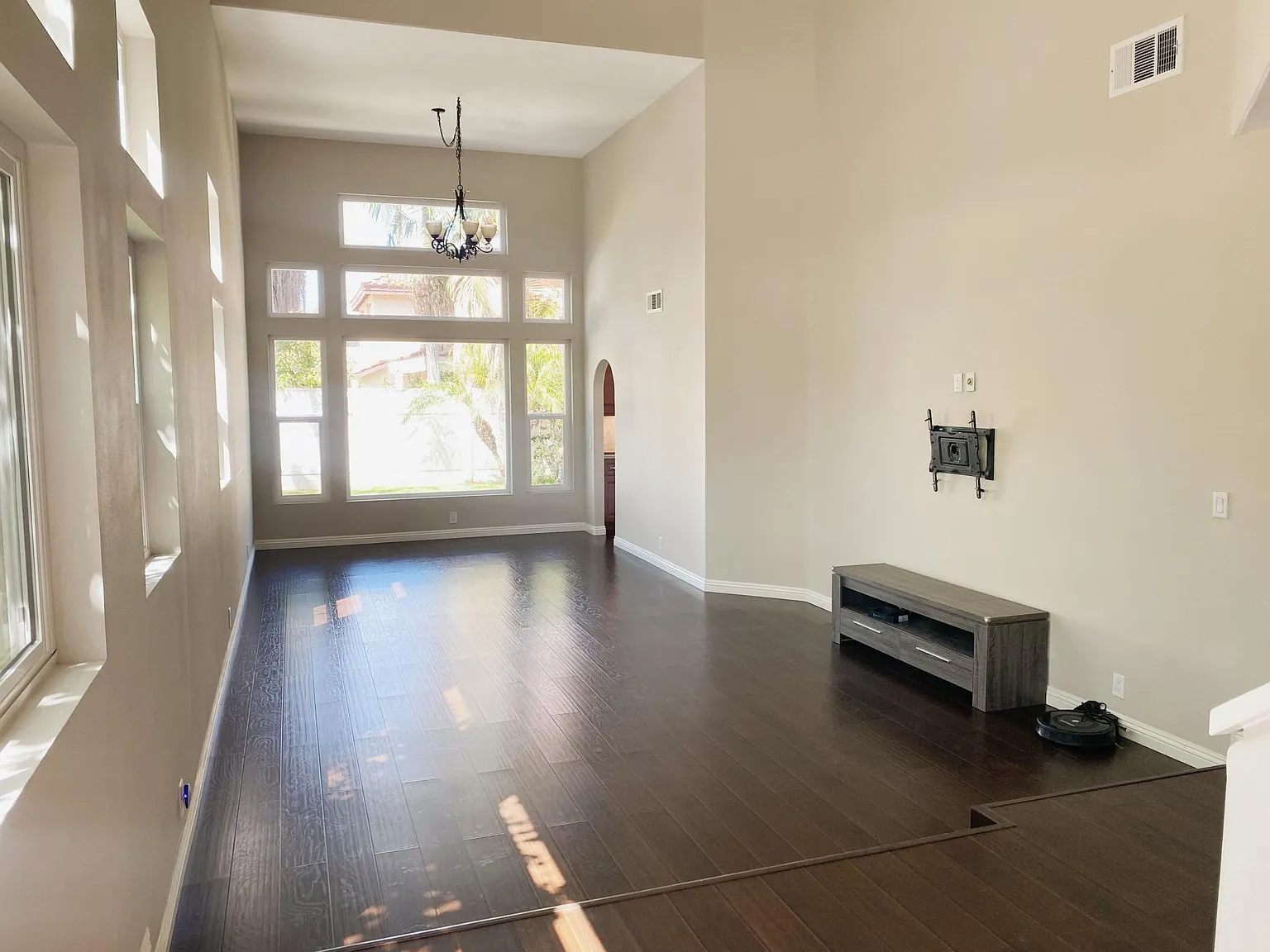 2302 Vista Moora Ave — Photo 4