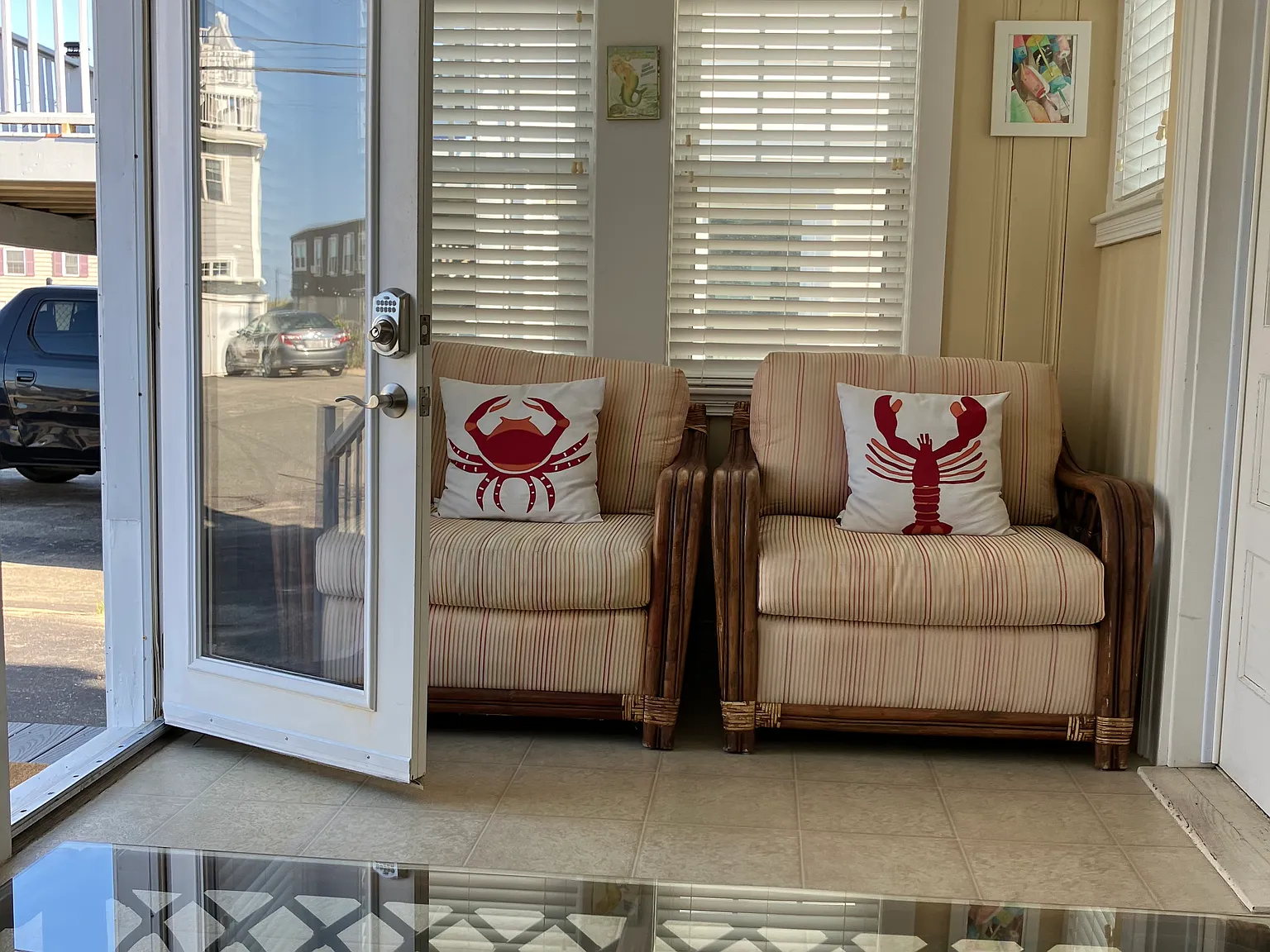 2 bed, 1.5 bath, 1450 sqft, $2,300 — Photo 2