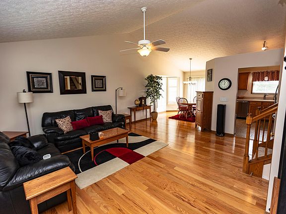 2nd image of 4953 Cortez Psge