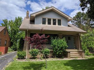 17602 Lakewood Heights Blvd, Lakewood, OH 44107