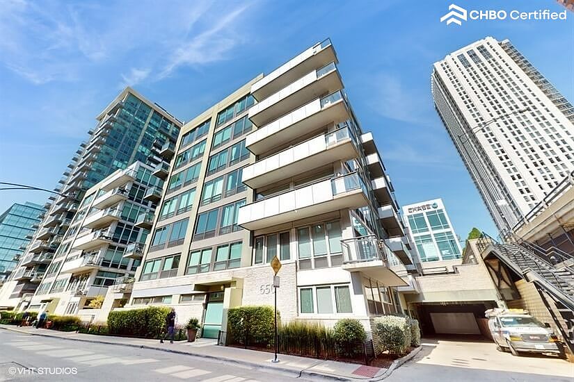 Fully Furnished condo rental Downtown Chicago