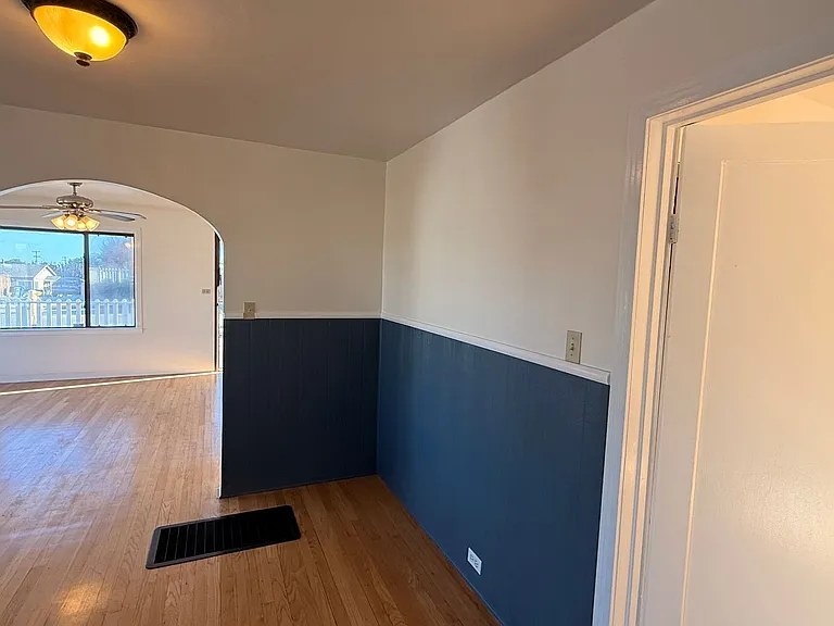 1462 Hilby Ave — Photo 15