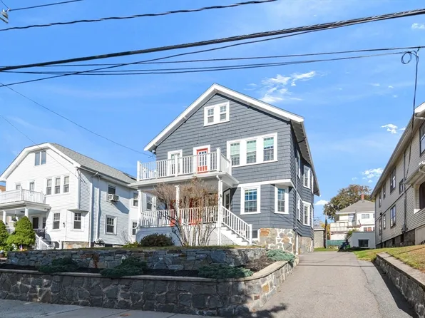 129-129 Willow St #1, West Roxbury, MA 02132