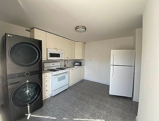 1st image of 120-27 84th Ave #3