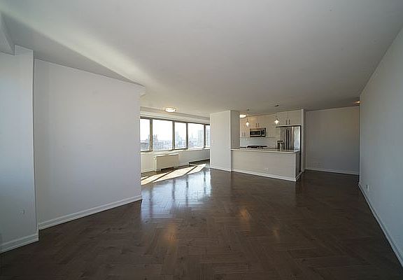 4th image of 444 E 82nd St APT 14E