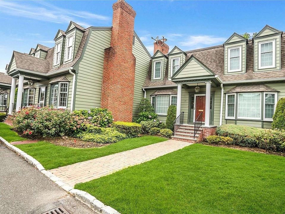 22 Duke Of Gloucester, Manhasset, NY 11030 Zillow