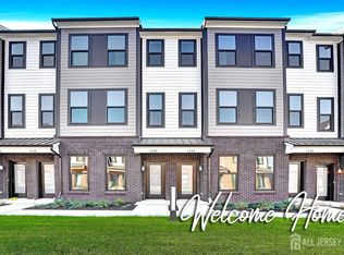 1422 Sadie Cir #1422, New Brunswick, NJ 08901