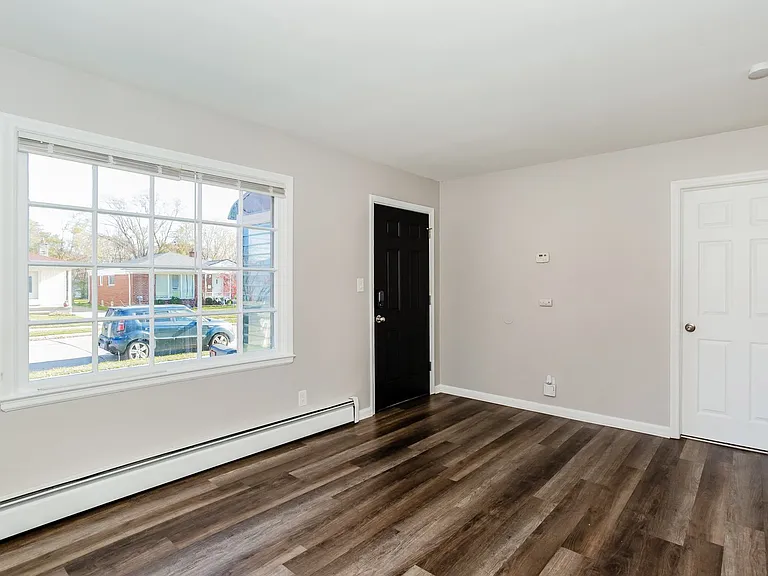 834679_018_living_room_13338114.jpg