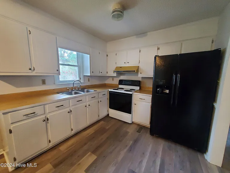 1847 Stanton Dr — Photo 6