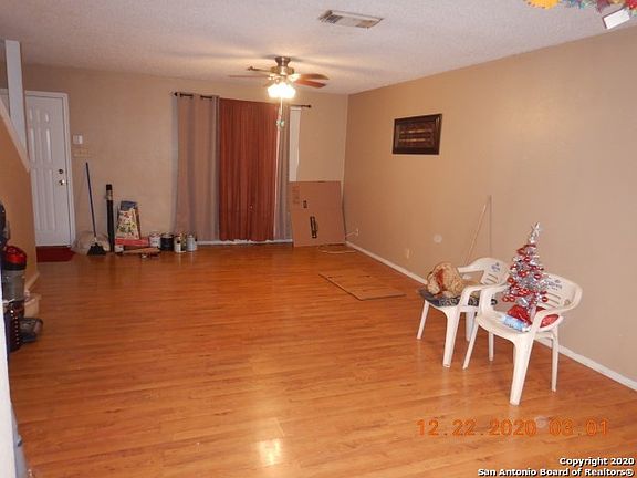 3rd image of 3721 Candlewind Ln