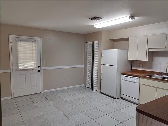 2nd image of 11516 Valencia Dr #A