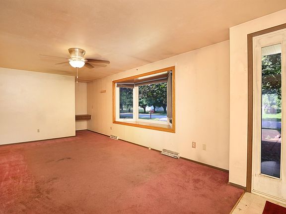 2nd image of 631 Zeh Ave