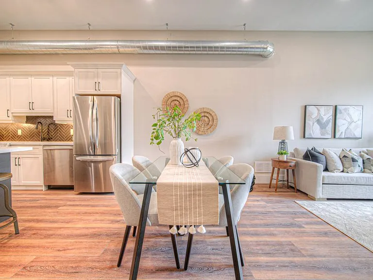 1 Bond St #1 — Photo 13