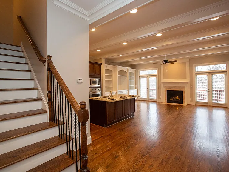 653 Lockton Pl — Photo 6