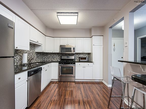 4th image of 675 Pearson St #1-712