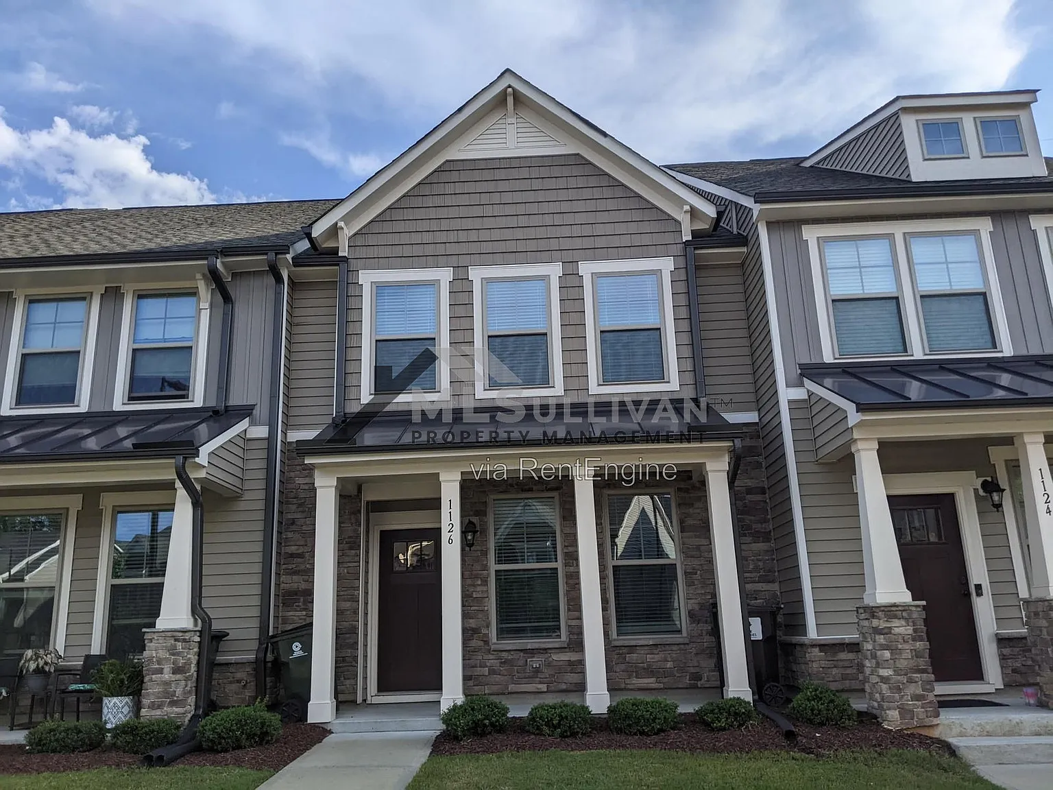 3 bed, 3.5 bath, 1748 sqft, $2,090 — Photo 1