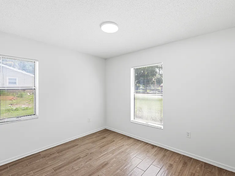 30850 Cherokee Ave — Photo 10