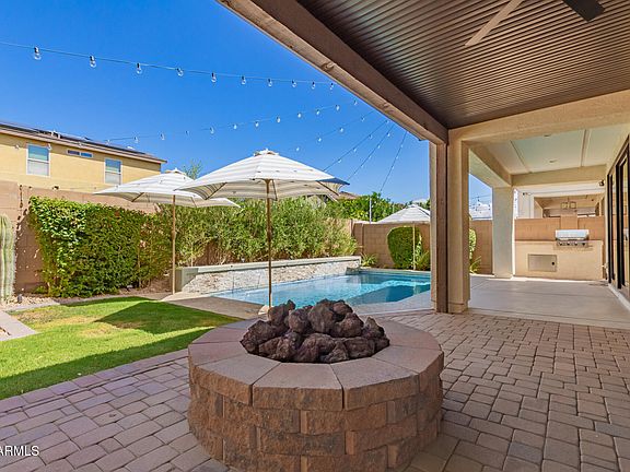 3rd image of 12054 W DEER VALLEY Court