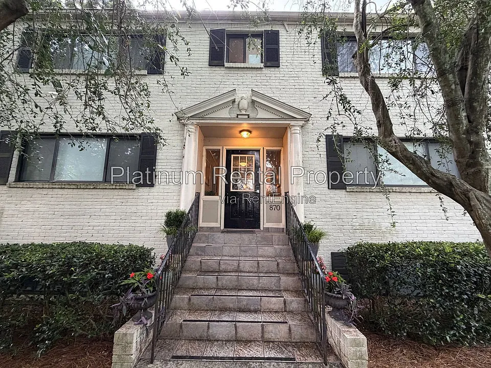 870 Glendale Ter NE #12