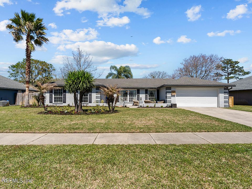 1st image of 14331 CRYSTAL COVE Drive
