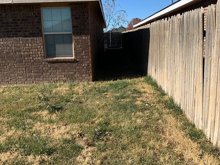 2225 Jadyn Ln — Photo 32