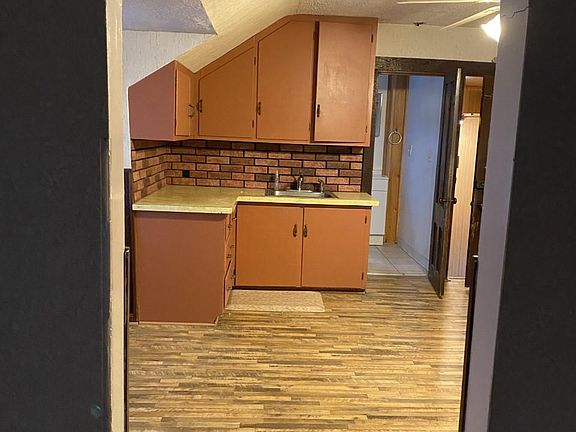 5th image of 703 Providence St #C