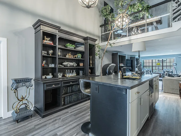 Elegant built-in hutch and island for added style and storage.