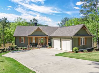 1240 Long Cove Dr, Greensboro, GA 30642