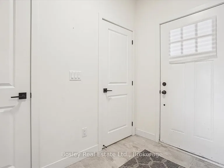 11 Beckwith Ln #303 — Photo 7