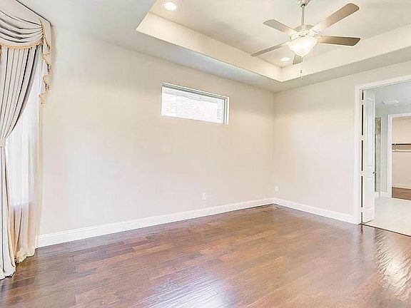 5th image of 4401 Lone Elm St