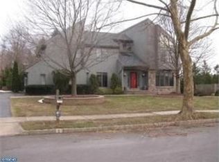 5 Perry Dr, Princeton Junction, NJ 08550