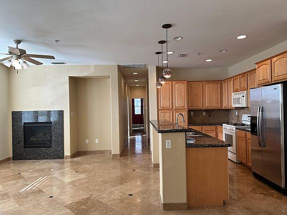 4th image of 3903 Esplanade Cir