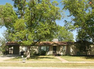 612 S 11th St, Carlsbad, NM 88220
