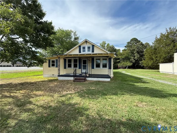 16927 General Puller Hwy, Deltaville, VA 23043