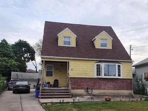 82 Ethel St, Valley Stream, NY 11580