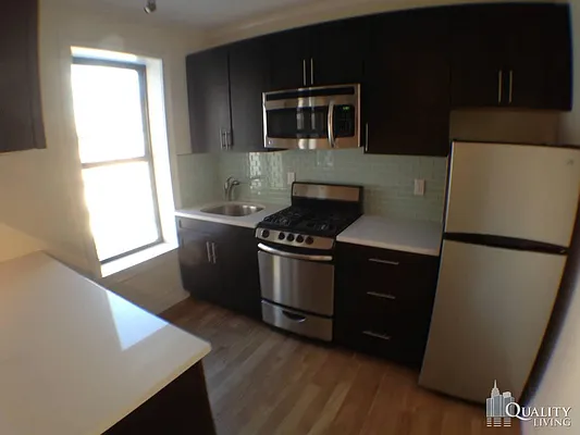 Rented by (Legacy) NY Quality Living Uptown | media 13