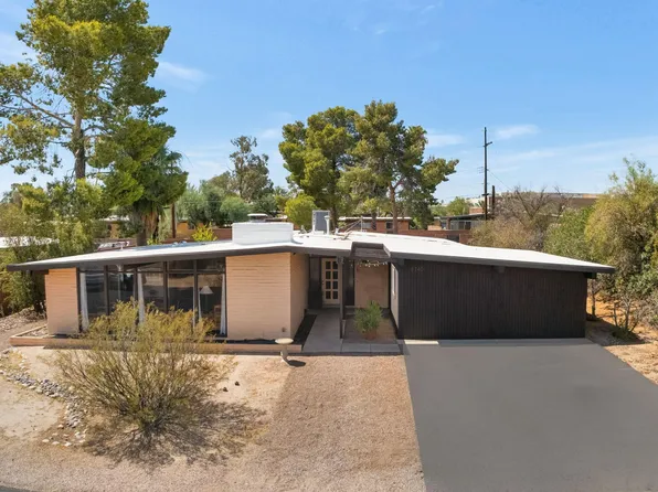 8740 E Dexter Dr, Tucson, AZ 85715