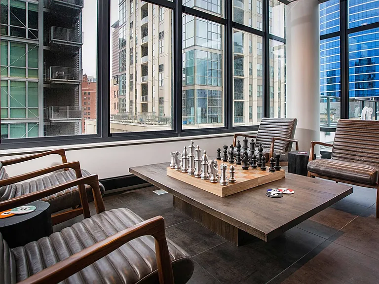 River North Luxury, On Display — Photo 10