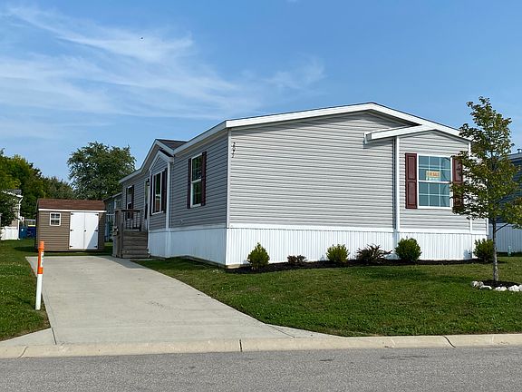 2nd image of 225 Pebble Creek Dr #258